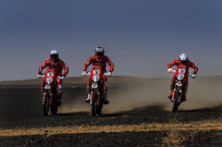 Multinational energy company HIMOINSA announces its arrival at Dakar 2015 with its own team